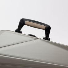 将图片加载到图库查看器,BAM L'Opera Supreme Hightech Polycarbonate contoured viola case